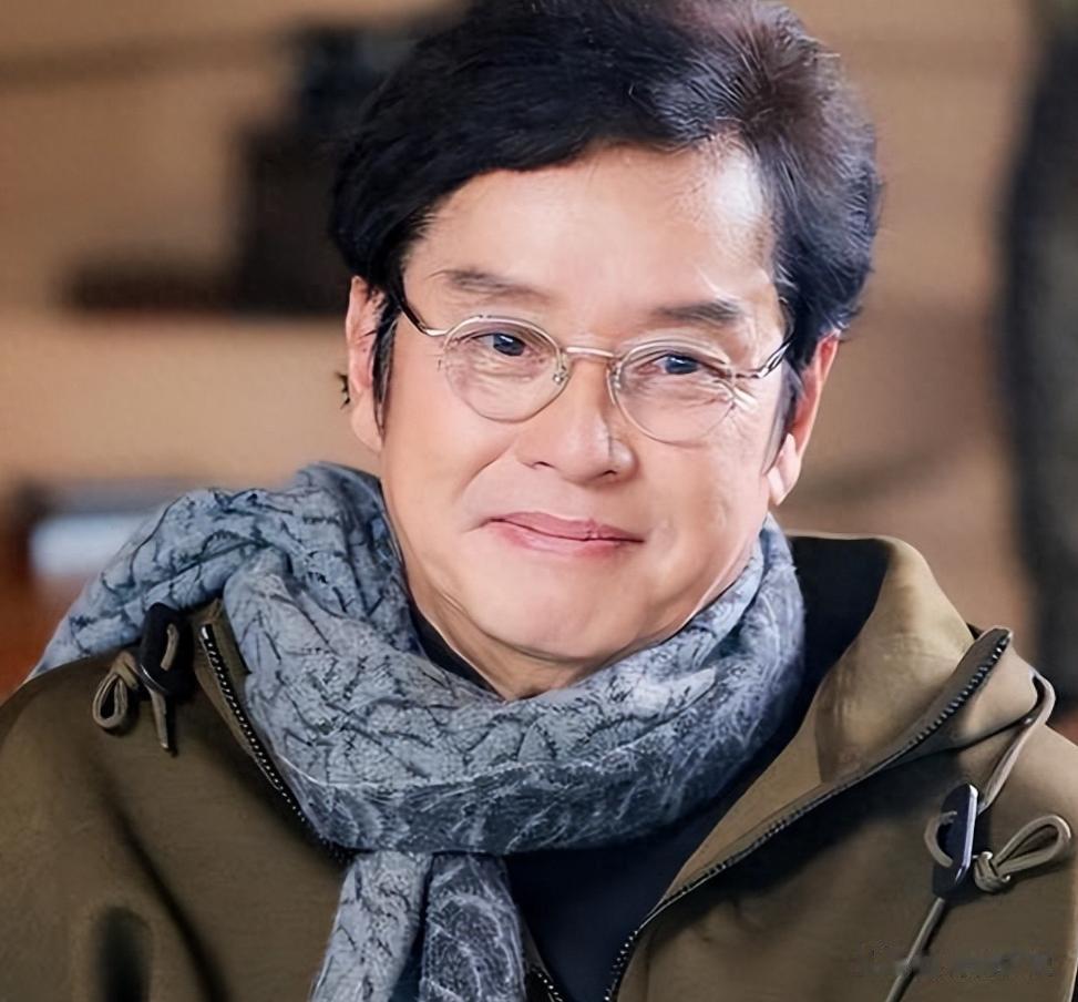 谭咏麟32岁儿子近照曝光！在加拿大任工程师，知情人透年薪过百万