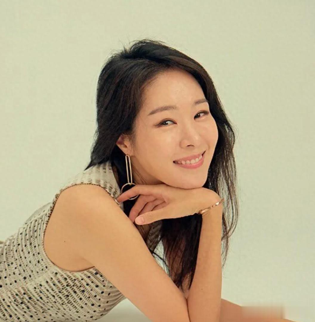 韩国女星月入2万仅花400块,瞒着父母靠“抠门”攒下100万