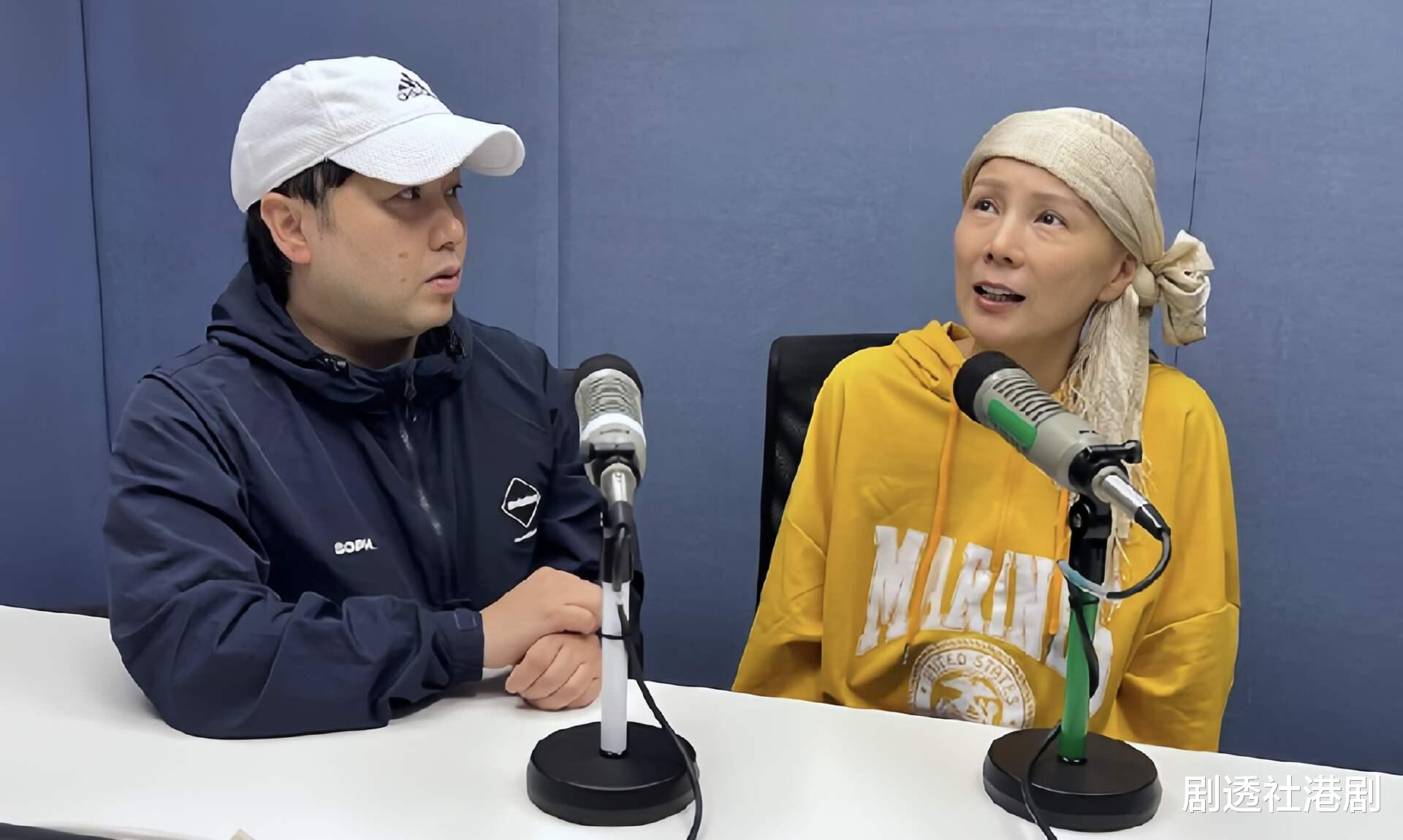 香港知名女星乳腺癌复发，头发掉光裹头巾出镜，做按摩发现病情