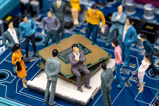 老美持續打壓，技術壟斷陰影無處不在，國產如何打破技術壟斷？