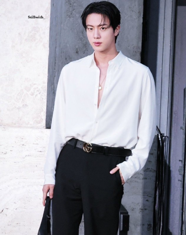 米兰时装周：倪妮妖艳，唐嫣土味，宋威龙油腻，闫妮引全场瞩目