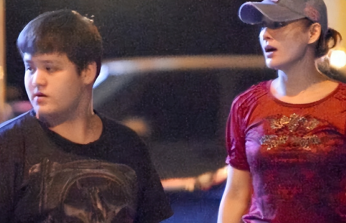 宁静做梦也没想到，美国前夫留给她的儿子，如今竟成她唯一的依靠