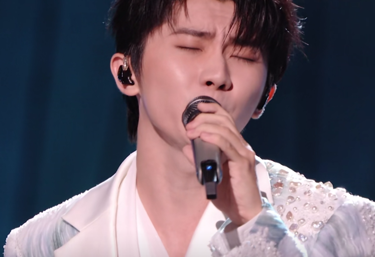 一人毁了整个综艺!《歌手》的“鸡肋”选手,被淘汰后大快人心