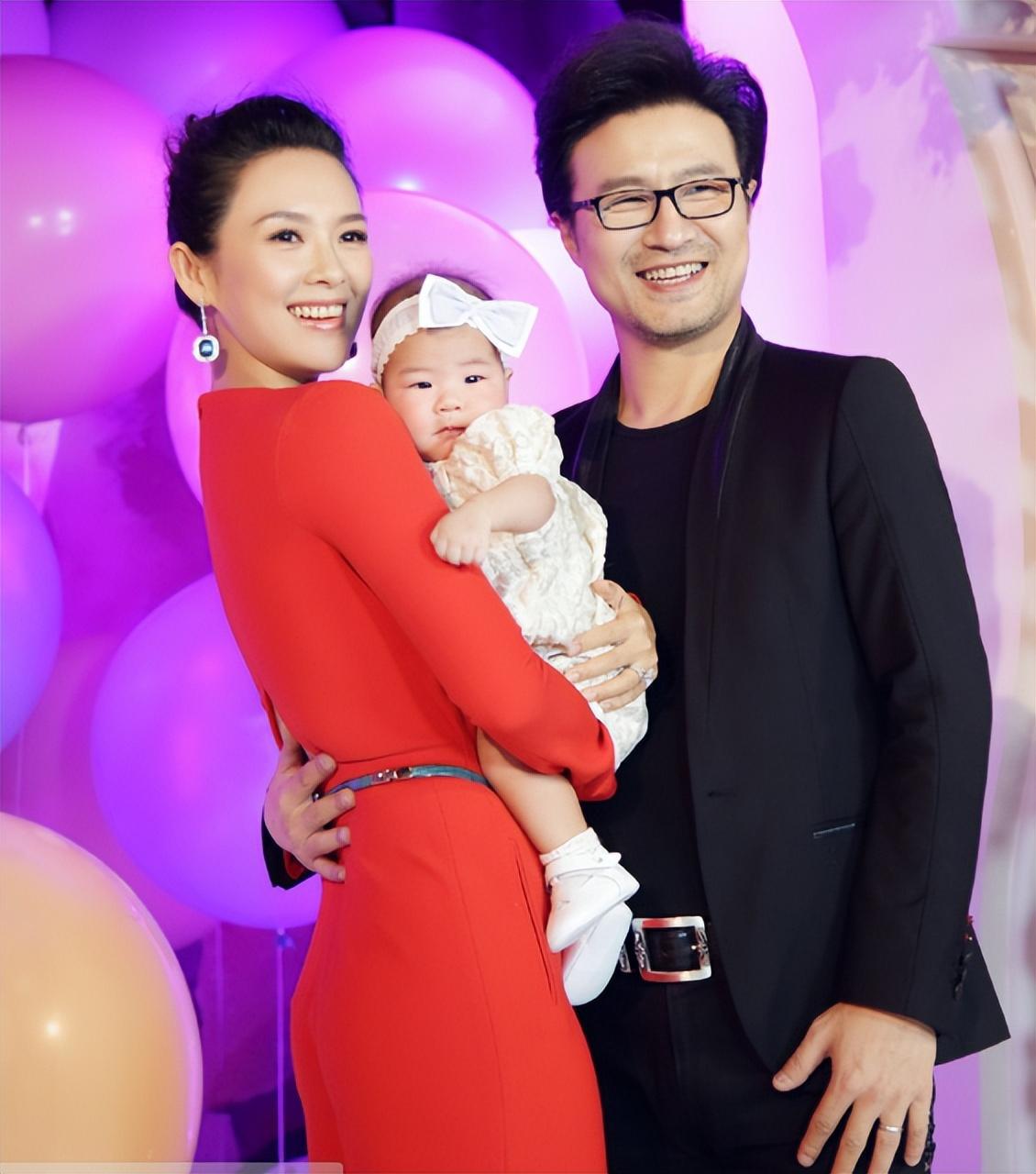 章子怡也没想到，自己辛苦养大的女儿，竟给前夫汪峰做了“嫁衣”