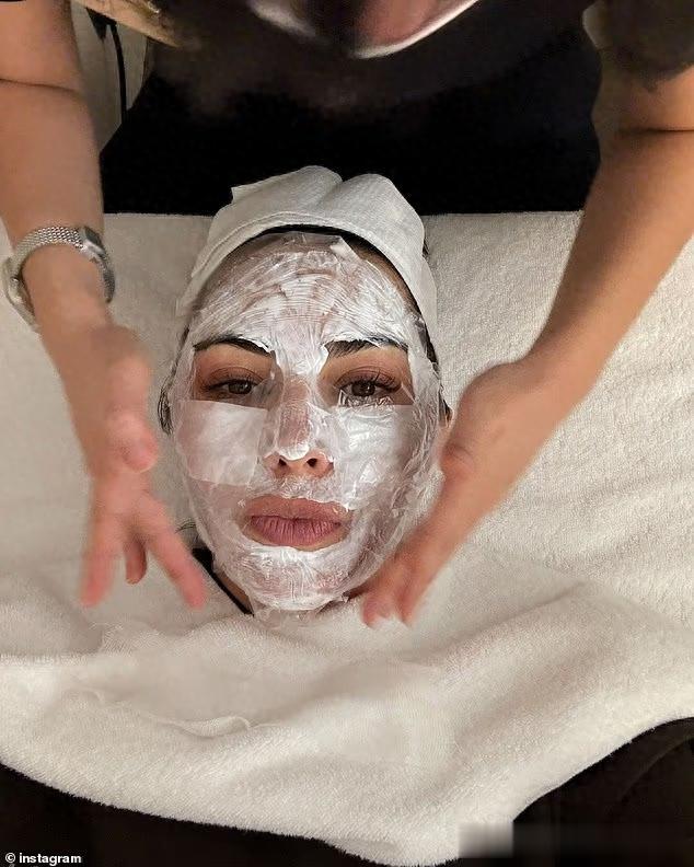 金·卡戴珊也赴韩Do脸,晒素颜照脸部状态不好,做完效果立竿见影