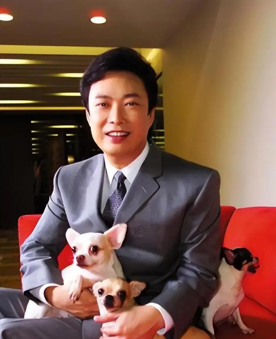 费玉清封麦6年现状!70岁无儿无女独居,和61岁闺蜜江蕙相依为伴