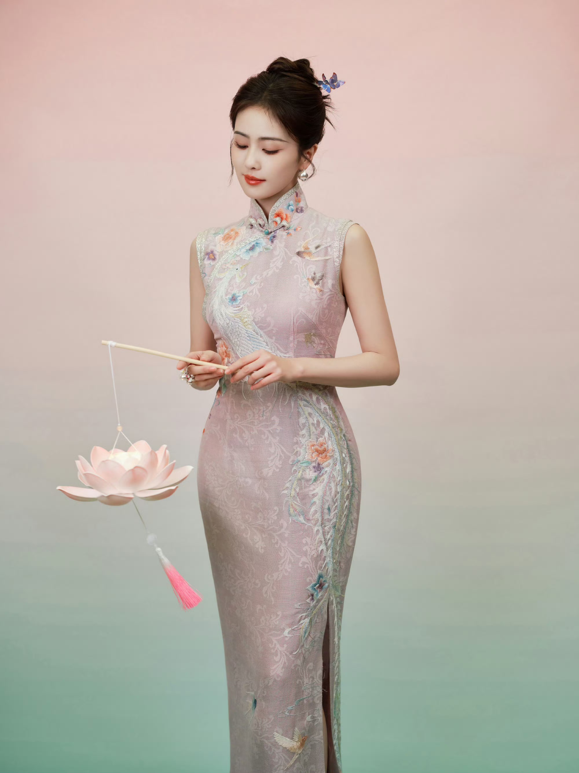 白鹿，东方韵味旗袍造型，婀娜柔美