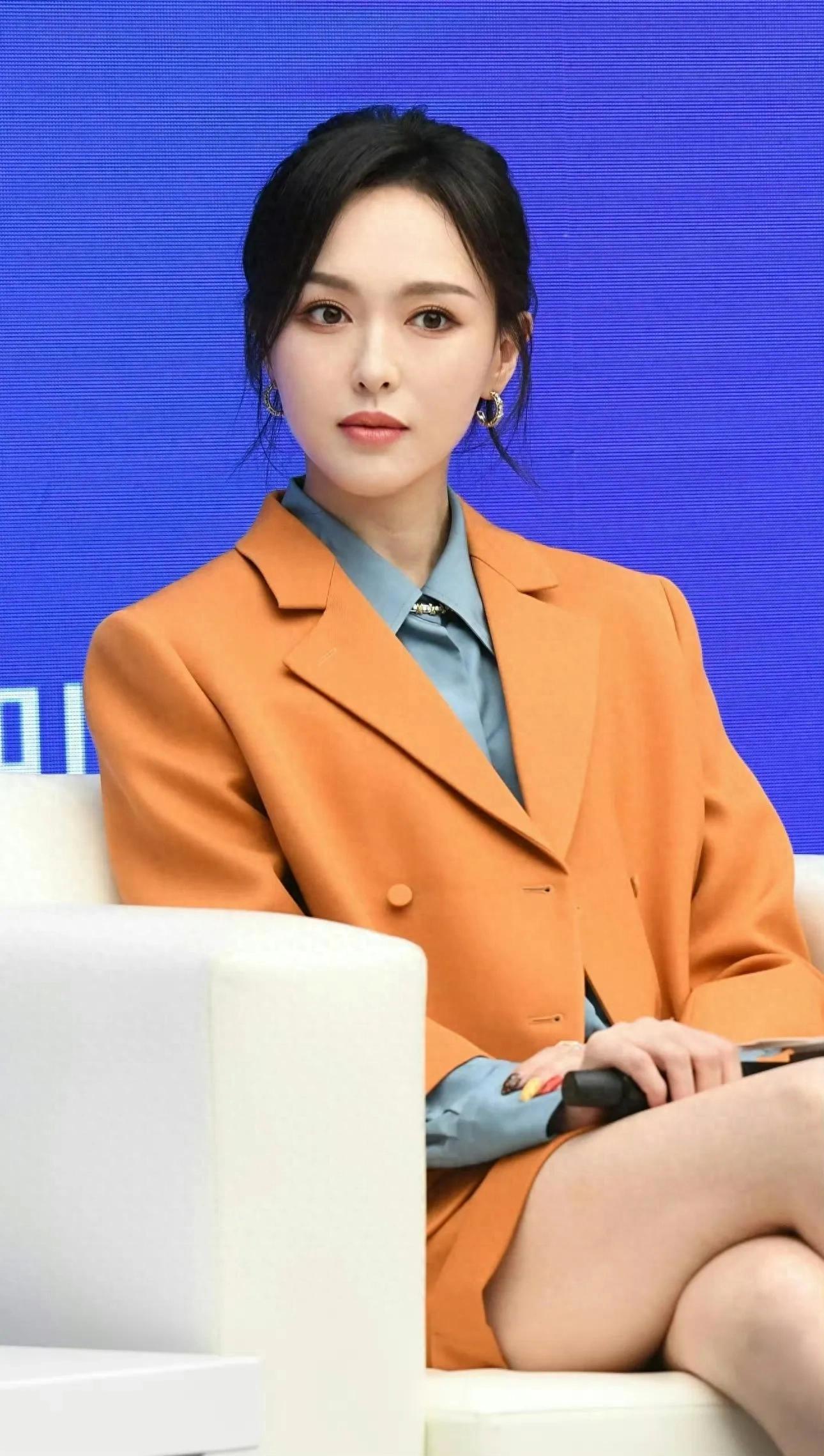 唐嫣，体制内绝美女友