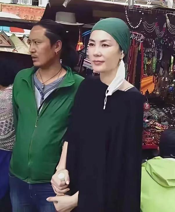 有种人生赢家叫王菲，两婚两离、坚持礼佛20年，她终于迎来福报