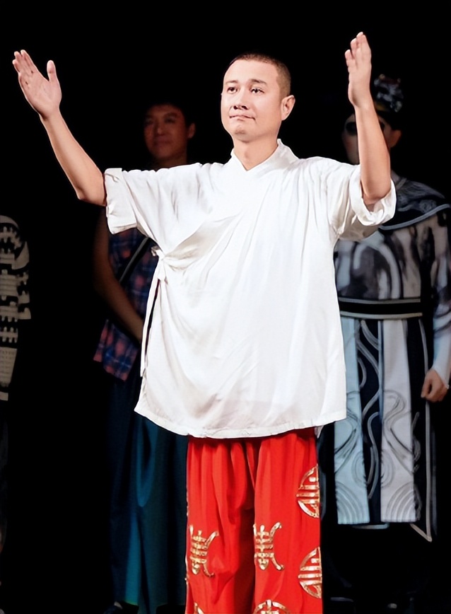 马伊琍没想到，出轨门11年后，官宣喜讯的文章成姚笛高攀不起存在