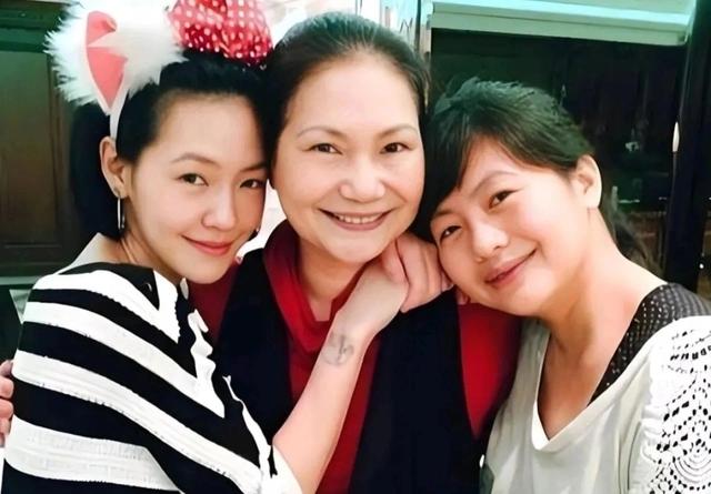 具俊晔突然曝想孩子,汪小菲撕破脸断供大S房子,S妈联系不上急疯