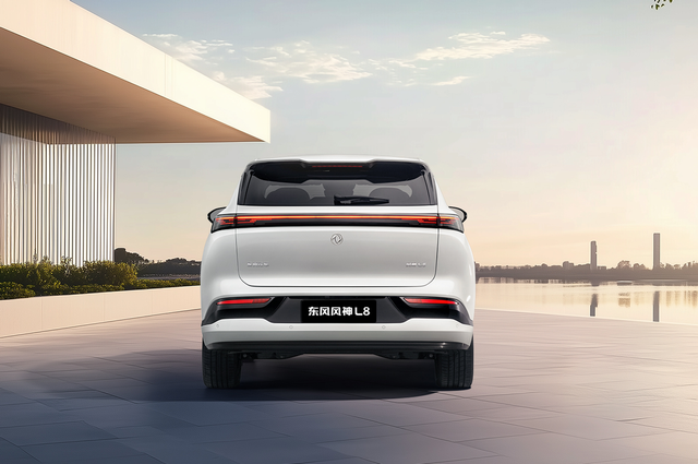 15万级即享“理想L8”，东风L8预定爆款？