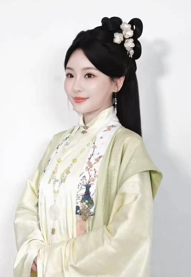 短剧女主颜值排名大洗牌,至春禾仅排第三,第一呼声高实至名归