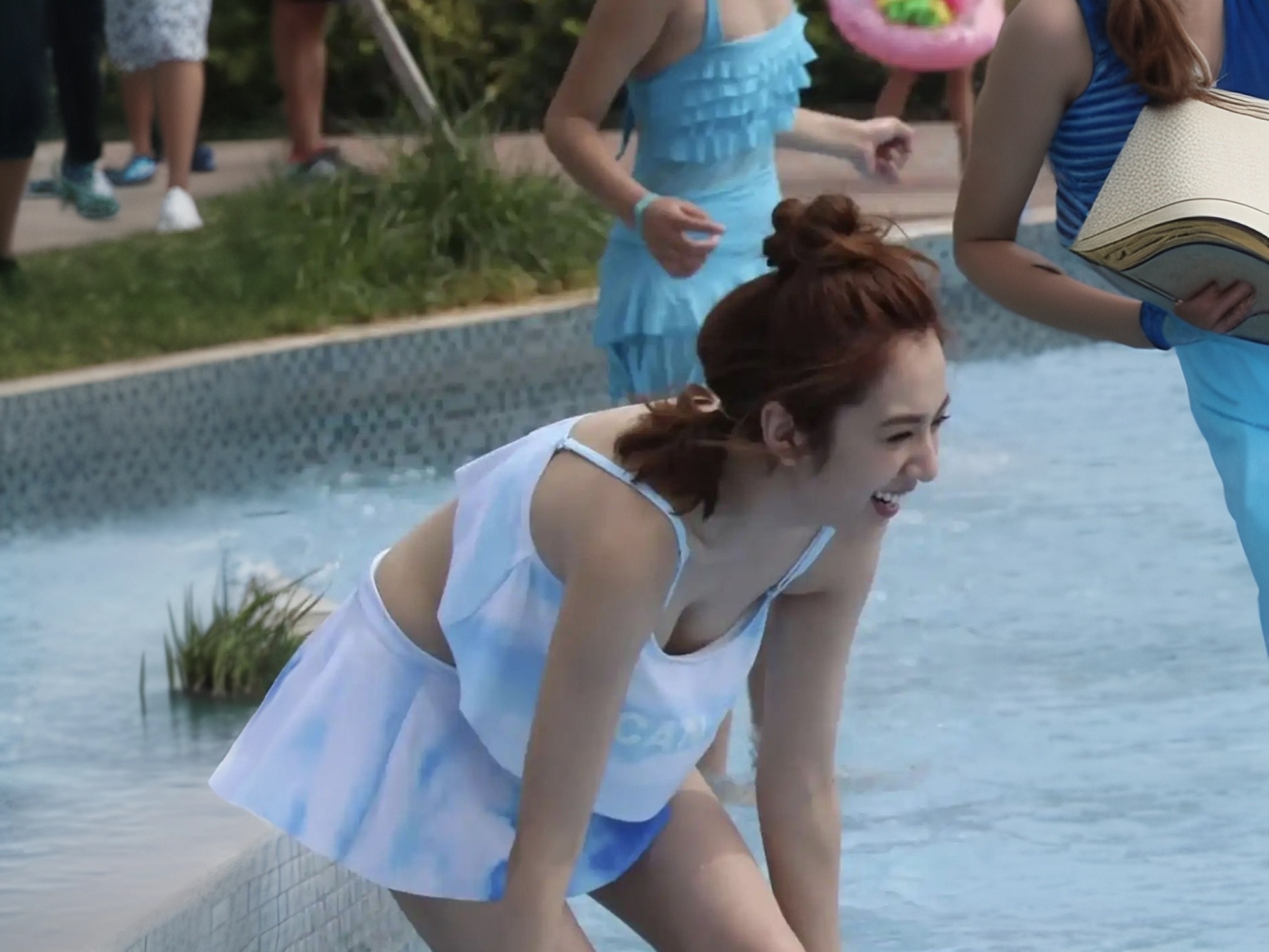 王晓晨泳衣生图曝了!这身材状态也太顶了吧!