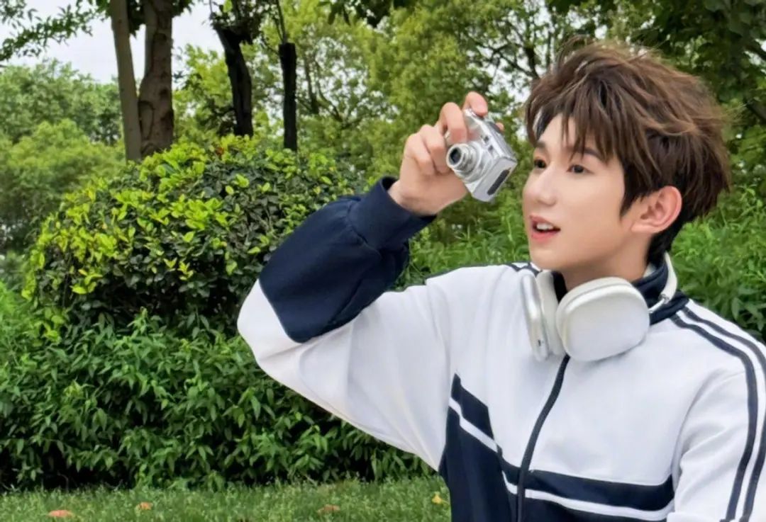 王源这脸，认真的吗？