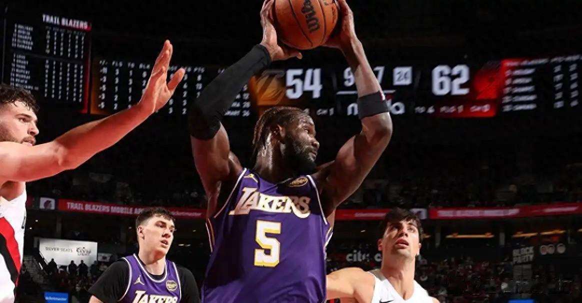 主力缺席湖人大胜开拓者,2年级新秀爆发砍25分6助改变自己命运!