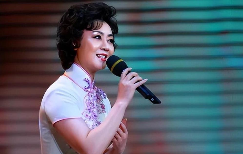 万万没想到,59岁未婚未育的李胜素,如今却意外活成了人生赢家