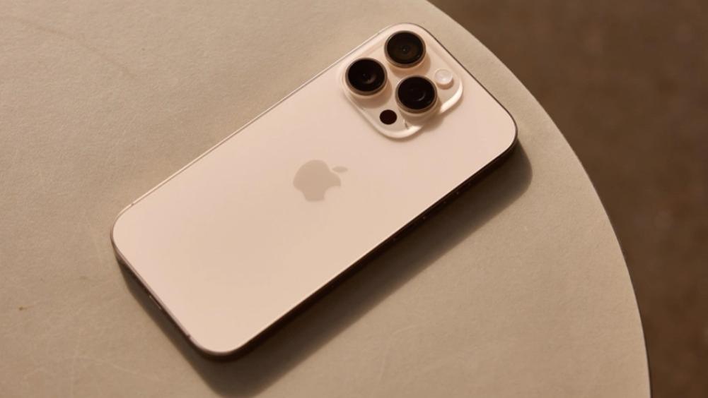 iPhone16 Pro進入“清倉期”，跌價2301元，價格“雪崩”