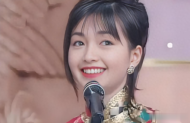 两次拒绝黎明,无视钟汉良示爱,被折磨20年后55岁的她憔悴成大妈