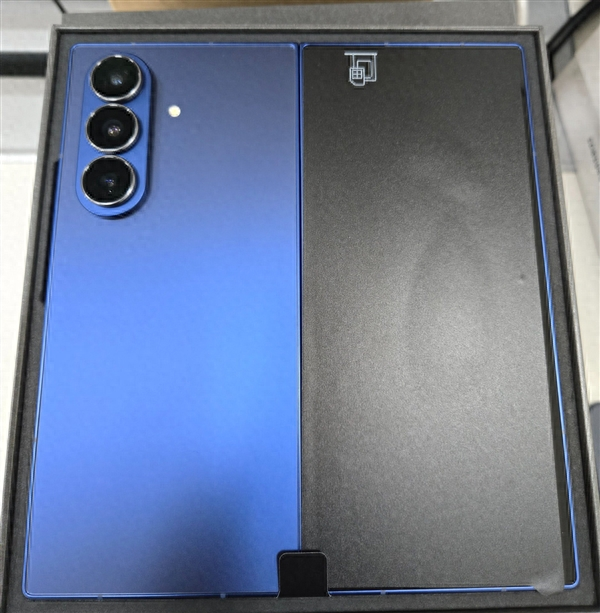 三星Galaxy Z Fold7真機首曝：旗下首款超薄折疊屏！