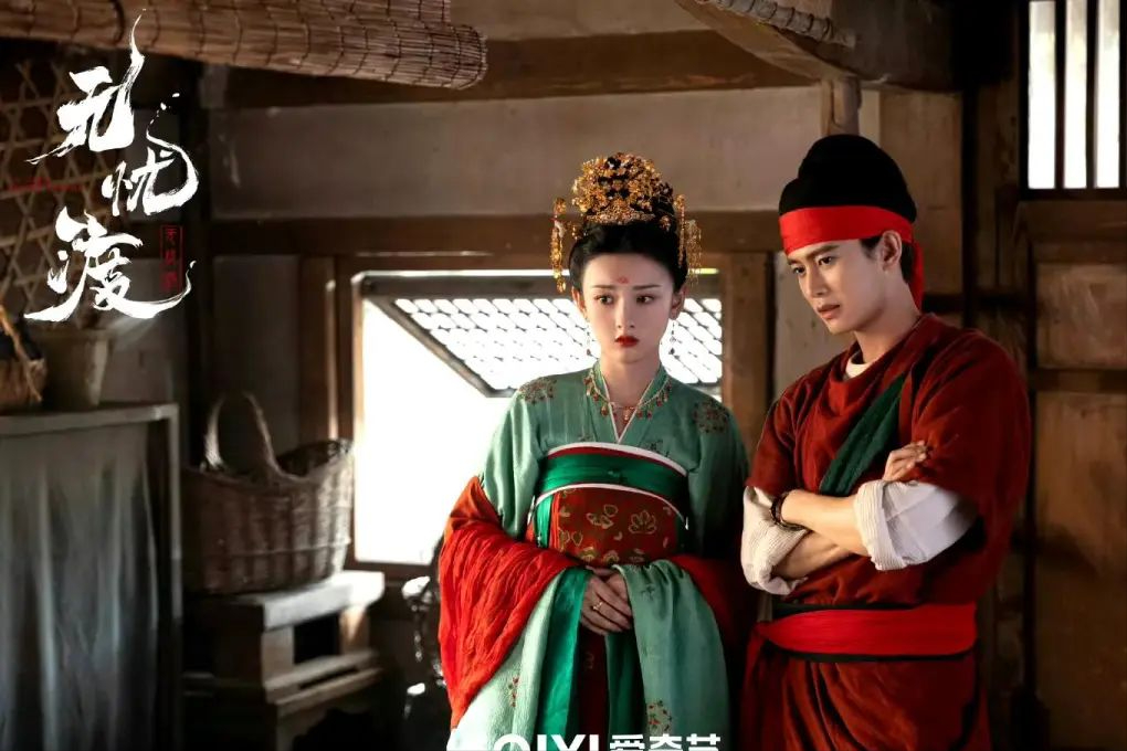 在播剧热度榜,《借命而生》第4,《蛮好的人生》第2,第1很稳定