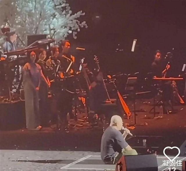 惊！刀郎开演唱会坐着不动，票却被抢光，这里面藏着啥秘密？