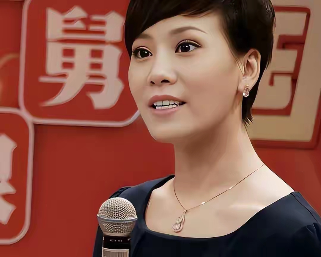 上海东方卫视铁三角，四年后房海燕最让人羡慕的一个。