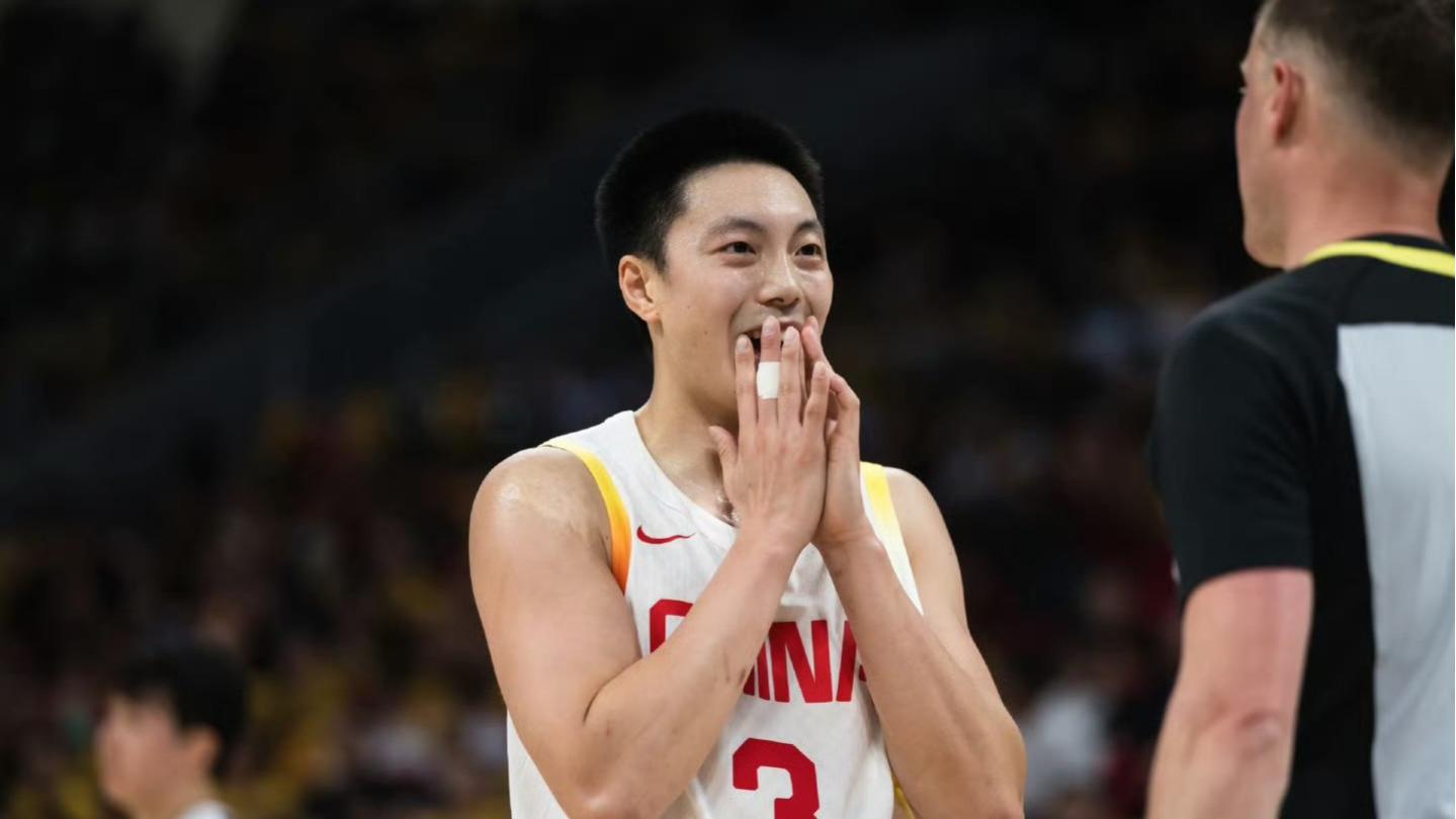 中国男篮世预赛前两场比赛全部结束，主场开门黑客场两连败