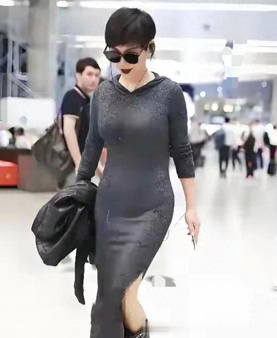 宁静这身材谁能顶得住，网友说终于理解汪峰的难言之隐，为什么？