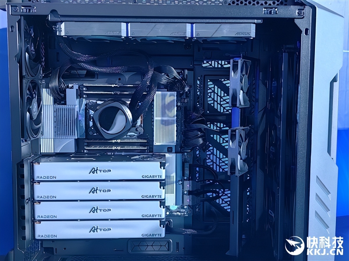 技嘉秀出六大肌肉！銳龍X3D打雞血、DIY進入3.0新時代