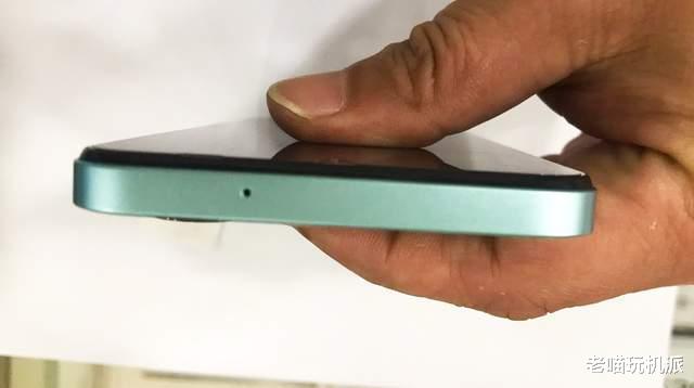 5200mah大電池支持金標防摔，這款國產榮耀百元機，就是耐用