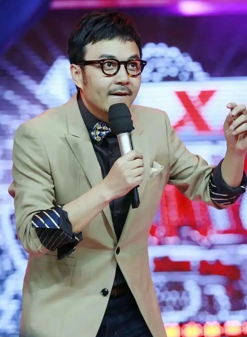 钱再多有什么用？汪涵夫妇如今的现状，给内娱所有夫妻提了醒