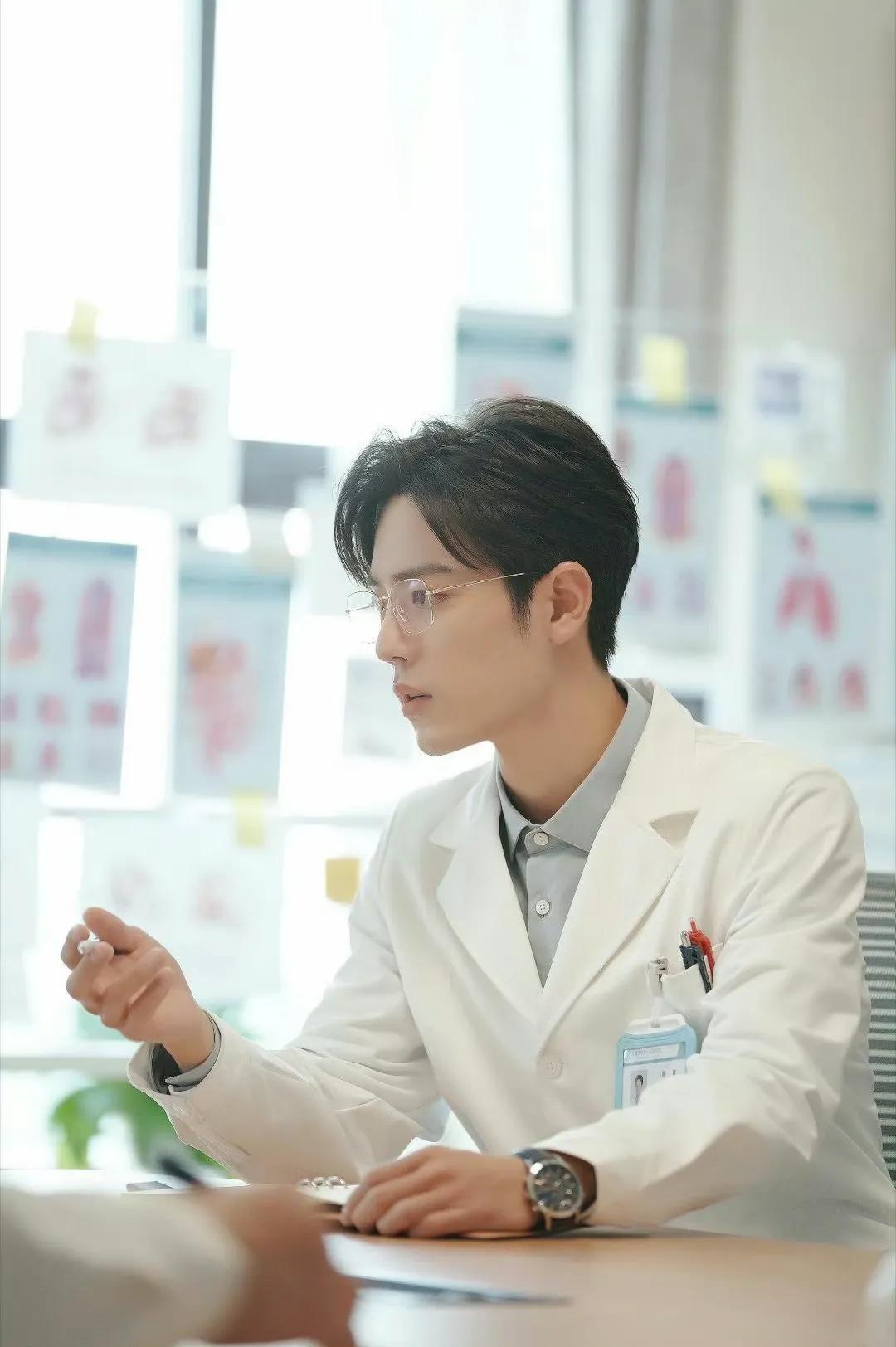 《暧昧沦陷》官宣!肖战迪丽热巴强强联手,这是什么神仙组合啊!