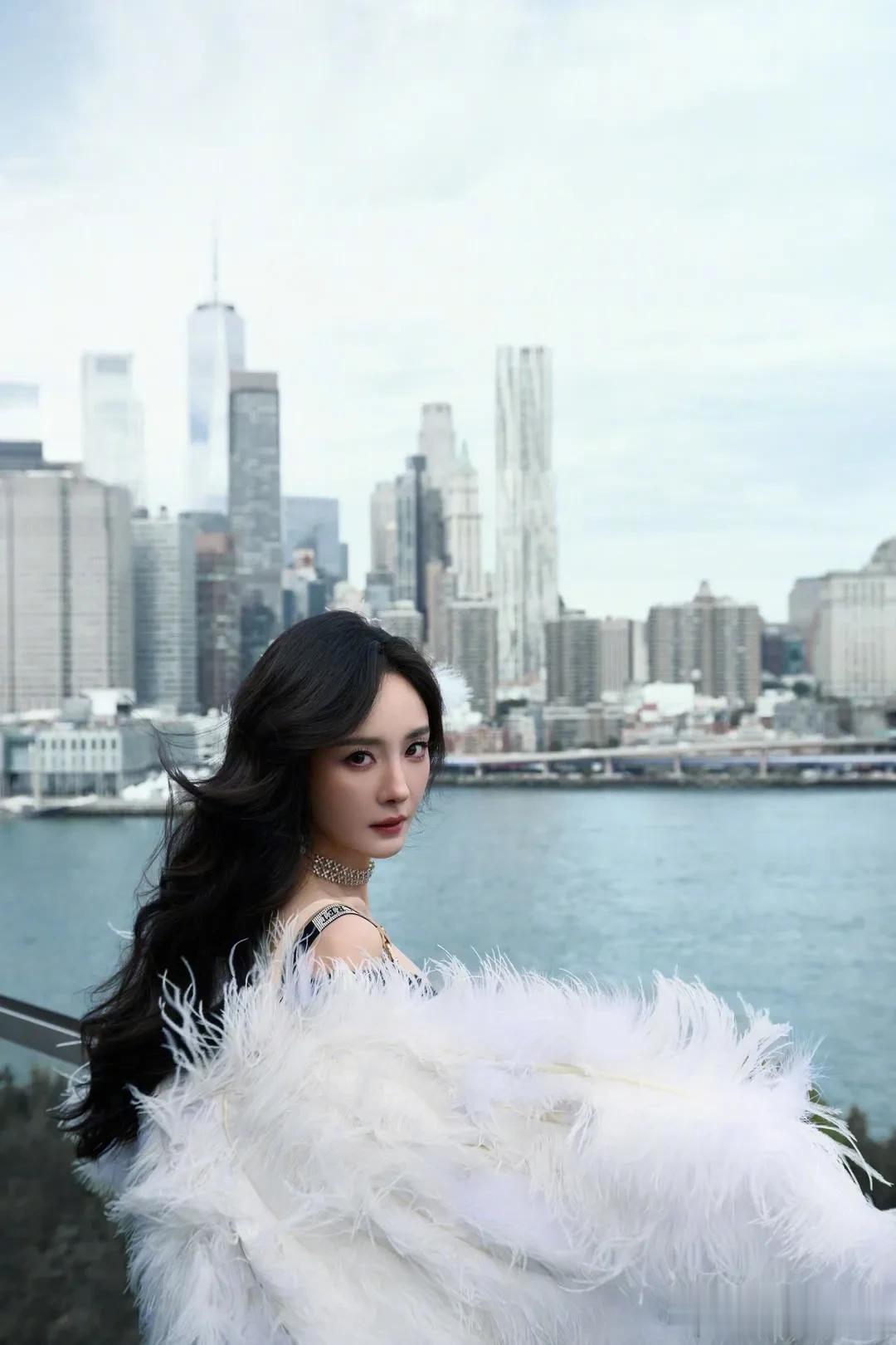 明星高清写真鉴赏｜杨幂高清美图