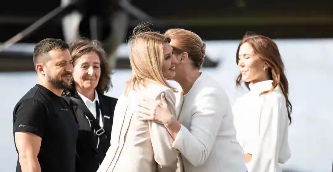 泽连斯基的妻子有多美？精致贵气才貌双全，两人恋爱八年育有两子