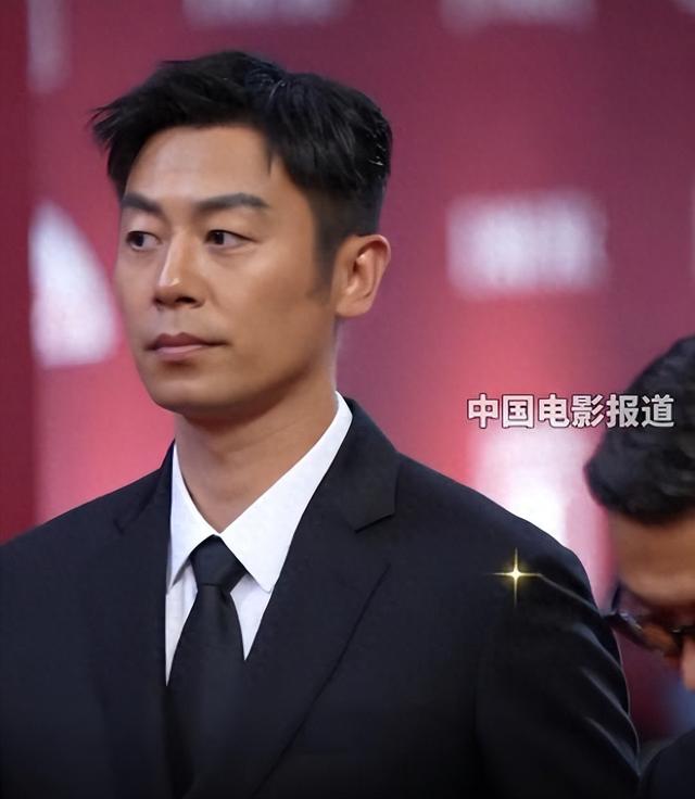 女明星集体“素颜暴走”!网友:这波真香现场治好了我的年龄焦虑