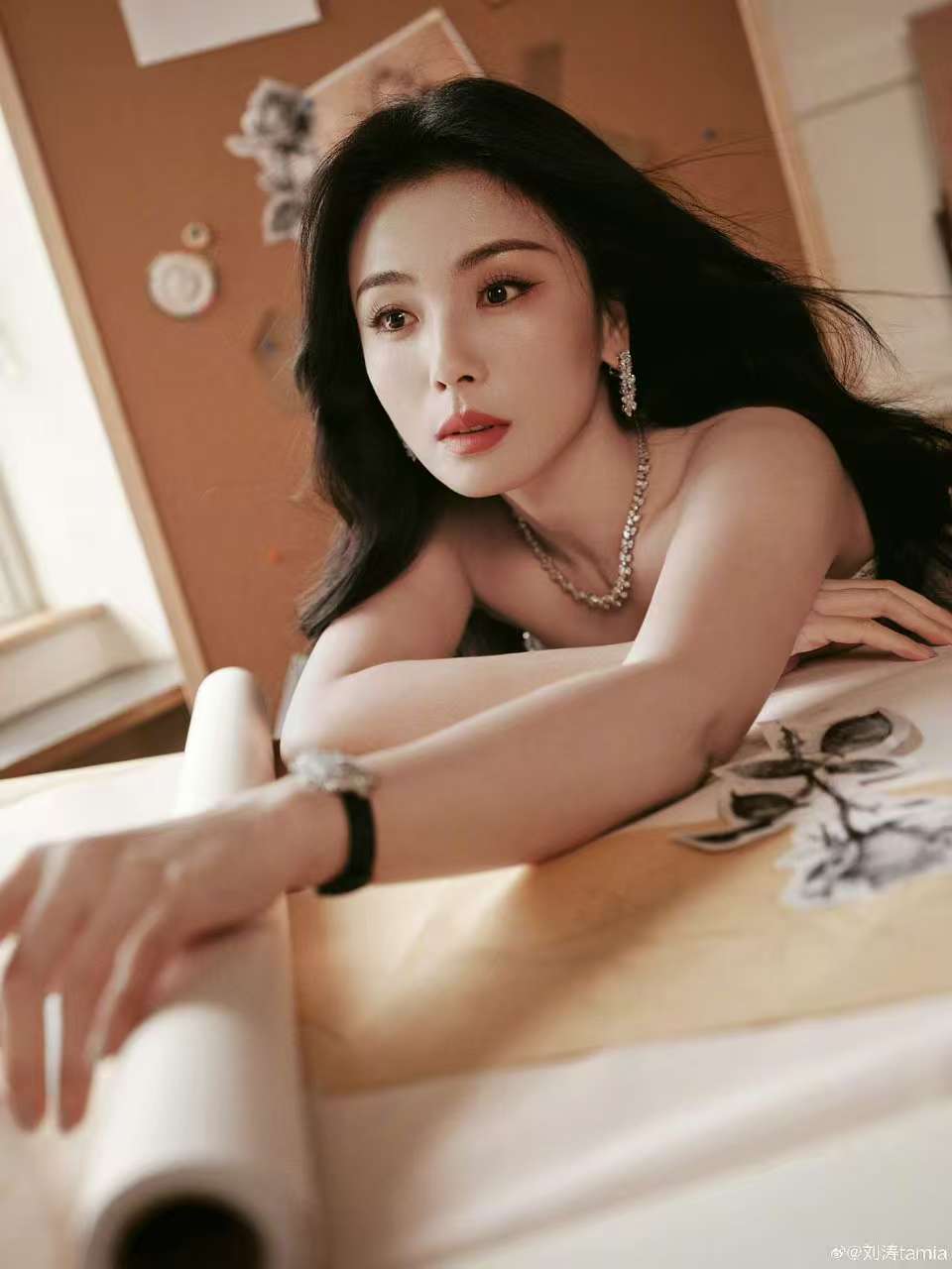 【流金时光，于简约中绽放高级质感】——刘涛