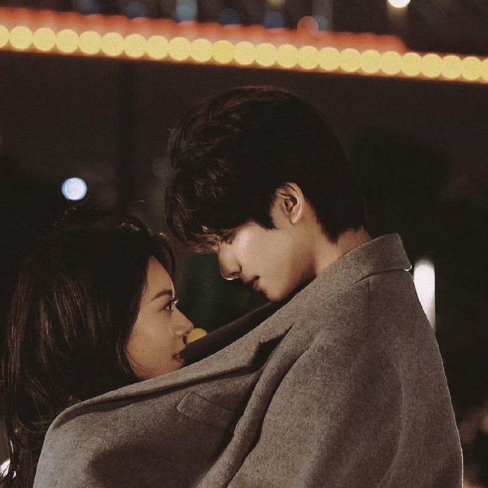 28000热度炸屏！《骄阳似我》封神，顾漫11年5爆款凭什么统治现偶？