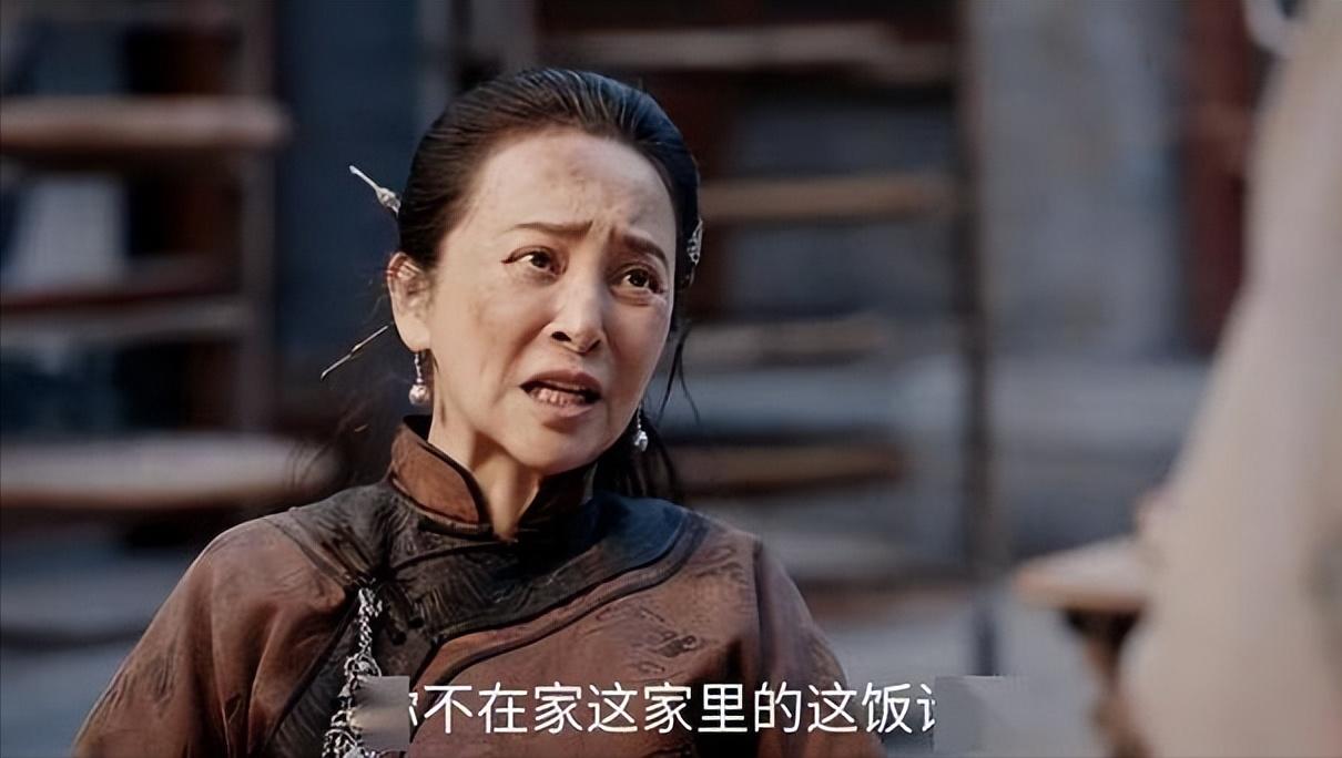 62岁李勤勤再破天花板!这一次,她让整个娱乐圈“沉默”了