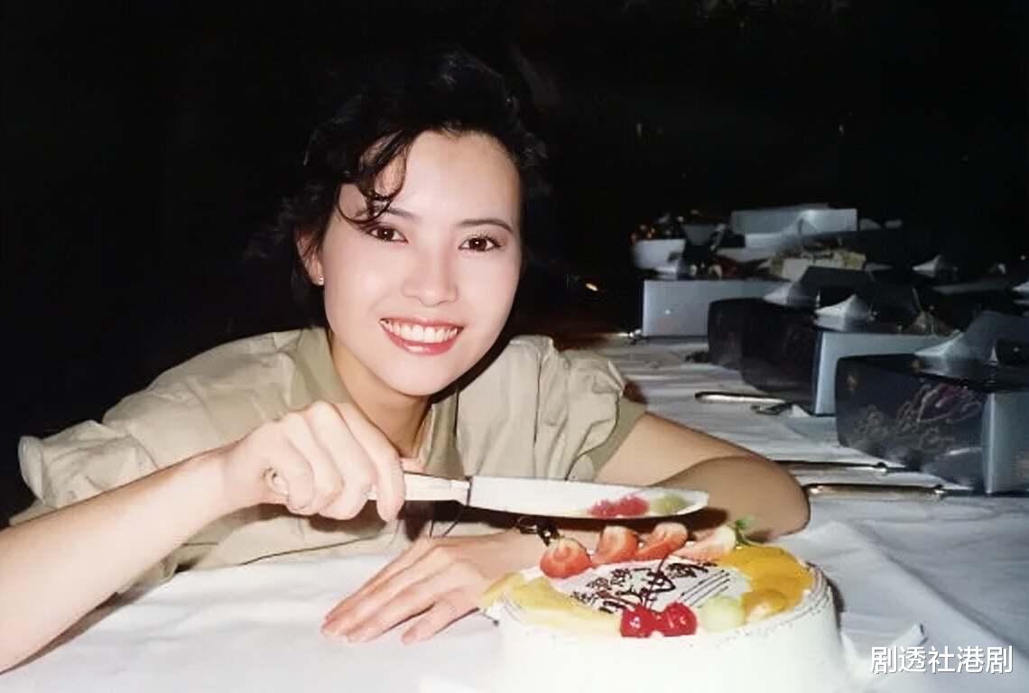 曝知名港星蓝洁瑛被有势力大佬侵犯，现场竟有人围观，无人出手帮忙