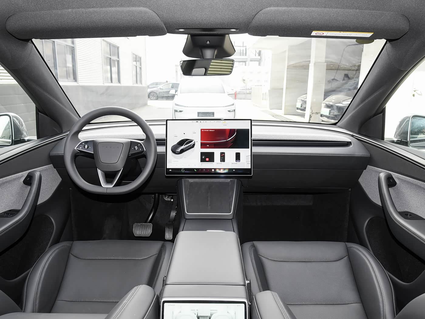 特斯拉Model Y以年度改款强势回击！外观依旧精致，纯电续航821Km