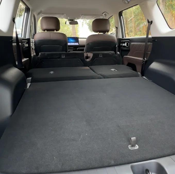 五菱星光560预售：6万SUV市场的搅局者？空间动力定位全面解析