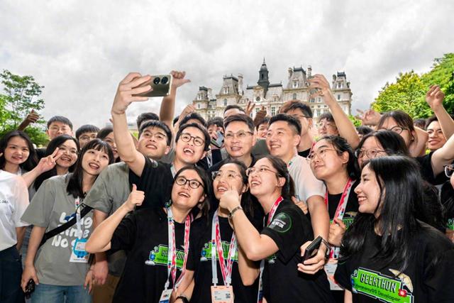 鴻蒙六年，星火燎原