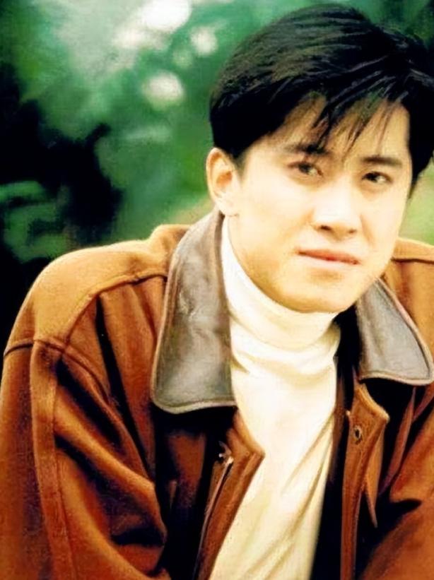 他曾8次登上春晚却因作死入狱，今54岁无人问津，老搭档早已断联