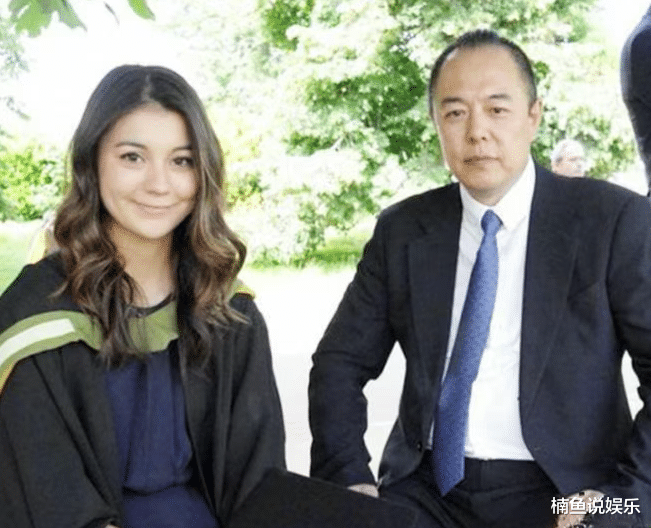 张铁林的混血女儿真容曝光！颜值美到犯规，这才是真正的格格