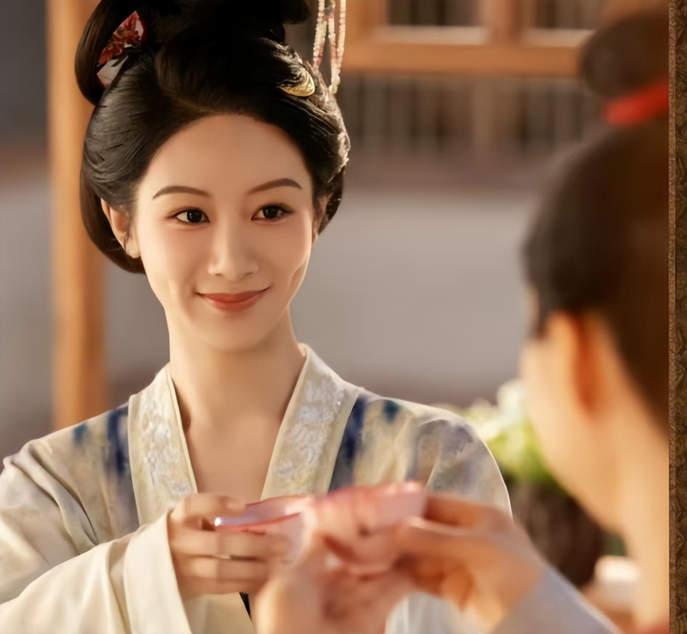 杨紫动了谁的蛋糕？新剧刚开播就被恶意刷差评？理由竟全部一样！