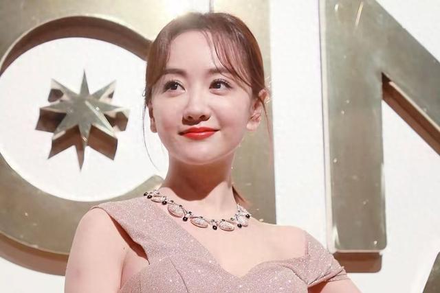 长得漂亮耐看，演了11次女主角没红，如今44岁搭档聂远，终于红了