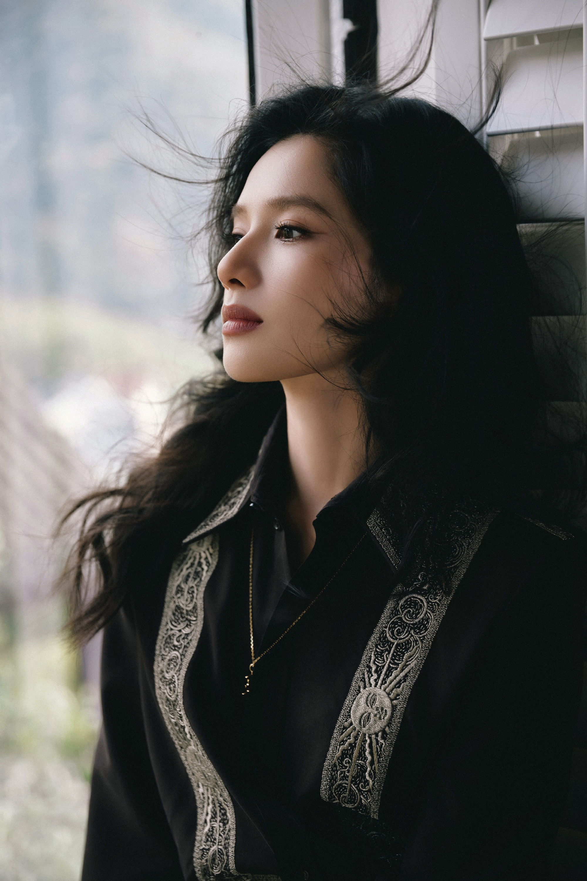 张婧仪冬日女神,又纯又欲的分寸感拿捏得恰到好处