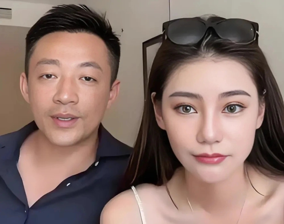 接地气！马筱梅挺孕肚坐地铁，将来去台北坐月子，汪小菲娶对人了