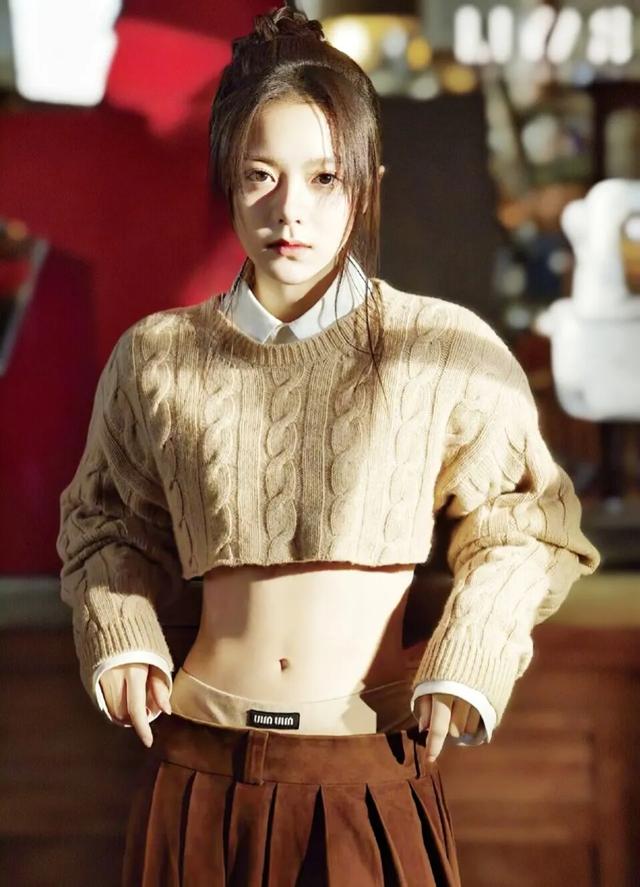 女星图鉴|赵今麦|腿精本精!绝美身材暴击,这腿长比例太离谱了